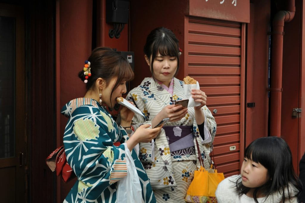 The Japan Connectivity Playbook: Choosing Between eSIMs, SIM Cards, and Pocket Wi-Fi
